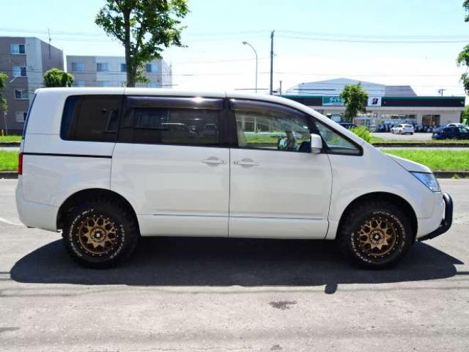 デリカD：5 2.2 D パワーパッケージ ディーゼルターボ 4WD　本州車　保証1年/走行距離無制限　4WD　ディーゼルターボ　ワンオーナー　マッドタイヤ　エクストリームJアルミ　ブルバー　両側パワースライドドア　社外ナビ　地デジ　バックカメラ　Bluetooth接続　パドルシフト 2300