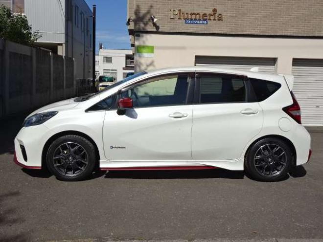 ノート1.2 e-POWER NISMO　本州車　ハイブリットシステム保証2年付　ワンオーナー　社外ナビ　Bluetooth接続　 エマージェンシーブレーキサポート　車線逸脱警報　NISMO純正アルミ　純正LEDヘッドライト　プッシュスタート　冬タイヤ付 2WD 1200