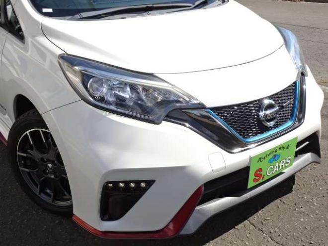 ノート1.2 e-POWER NISMO　本州車　ハイブリットシステム保証2年付　ワンオーナー　社外ナビ　Bluetooth接続　 エマージェンシーブレーキサポート　車線逸脱警報　NISMO純正アルミ　純正LEDヘッドライト　プッシュスタート　冬タイヤ付 2WD 1200
