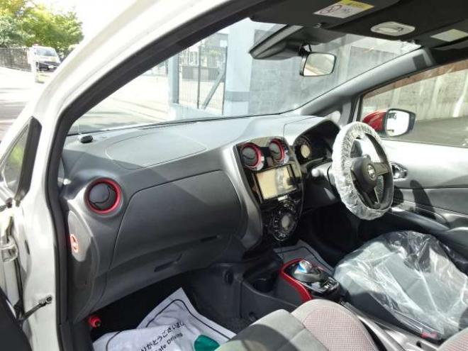ノート1.2 e-POWER NISMO　本州車　ハイブリットシステム保証2年付　ワンオーナー　社外ナビ　Bluetooth接続　 エマージェンシーブレーキサポート　車線逸脱警報　NISMO純正アルミ　純正LEDヘッドライト　プッシュスタート　冬タイヤ付 2WD 1200