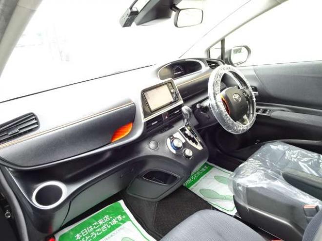 シエンタ1.5 G 4WD　本州車　保証1年/走行距離無制限　4WD　モデリスタエアロ　トヨタセーフティセンス　純正ナビ　地デジ　バックカメラ　ビルトインETC　ステアリングスイッチ　スマートキー　プッシュスタート　ドライブレコーダー 1500