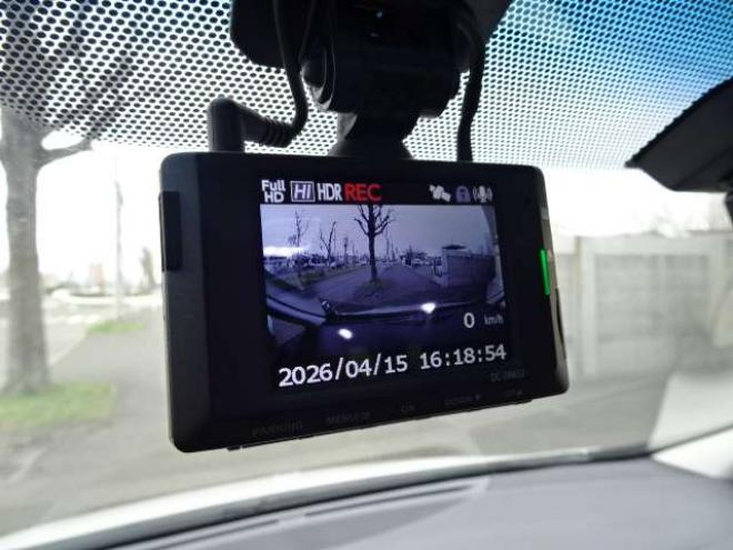 アルファード2.5 S 4WD　本州車　保証1年/走行距離無制限　4WD　両側パワースライドドア　社外9型ナビ　地デジ　バックカメラ　Bluetooth接続　LEDヘッドライト　前後ドライブレコーダー　ビルトインETC　冬タイヤ付属　純正18インチアルミ 2500