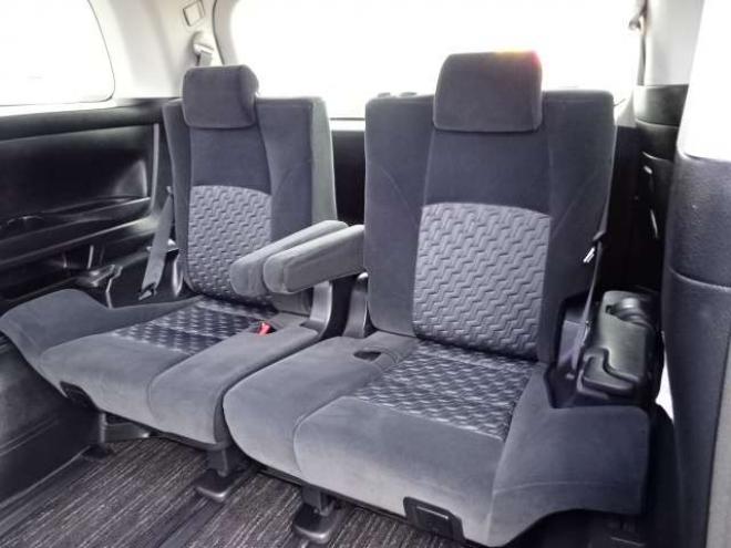 アルファード2.5 S 4WD　本州車　保証1年/走行距離無制限　4WD　両側パワースライドドア　社外9型ナビ　地デジ　バックカメラ　Bluetooth接続　LEDヘッドライト　前後ドライブレコーダー　ビルトインETC　冬タイヤ付属　純正18インチアルミ 2500