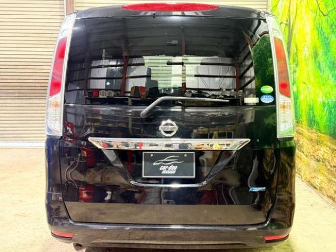 セレナ2.0 20X 4WD　防錆塗装4WDエンスタBカメETC積込タイヤ 2000