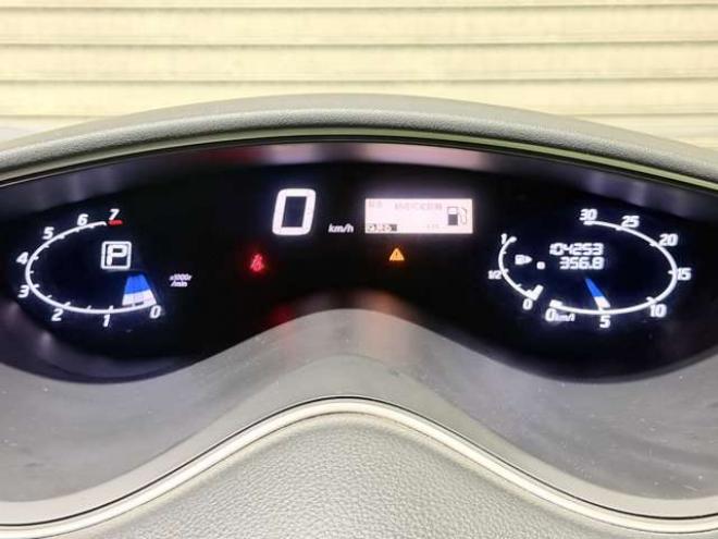 セレナ2.0 ハイウェイスター Jパッケージ 4WD　防錆塗装4WDTVナビBカメ後席モニタETC 2000