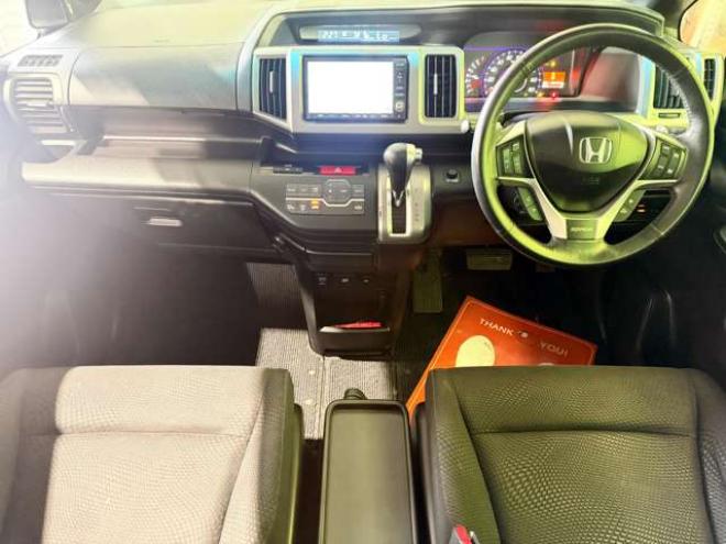 ステップワゴン2.0 スパーダ Z インターナビ セレクション 4WD　防錆塗装4WDTVナビBカメエンスタETC 2000
