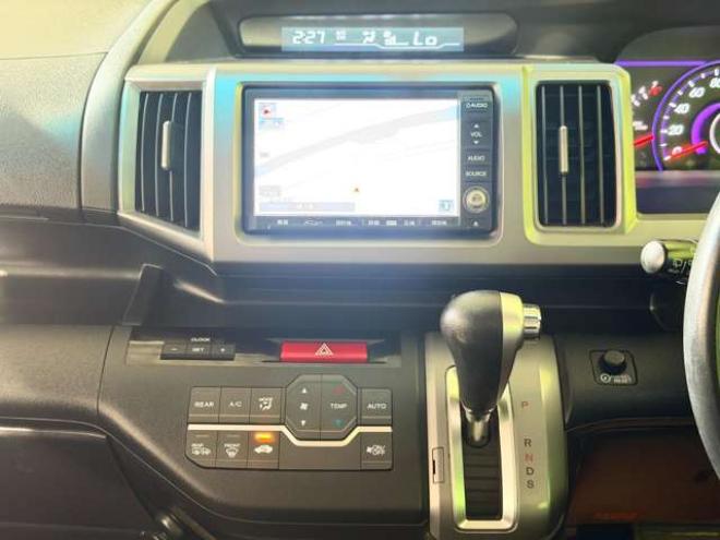 ステップワゴン2.0 スパーダ Z インターナビ セレクション 4WD　防錆塗装4WDTVナビBカメエンスタETC 2000
