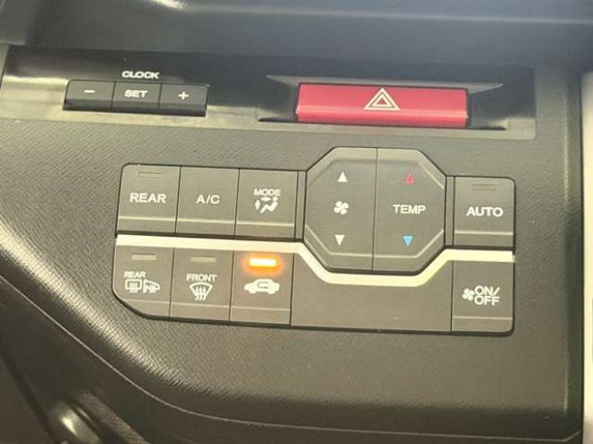 ステップワゴン2.0 スパーダ Z インターナビ セレクション 4WD　防錆塗装4WDTVナビBカメエンスタETC 2000