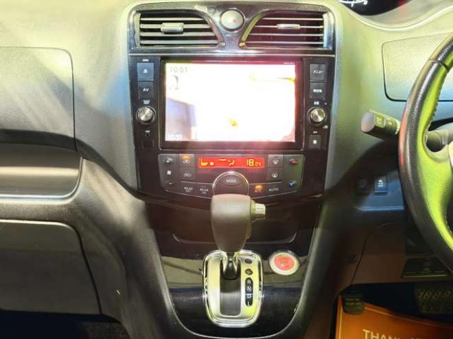 セレナ2.0 ハイウェイスター 4WD　防錆塗装4WDTVナビBカメETCドラレコ後席モニタ 2000