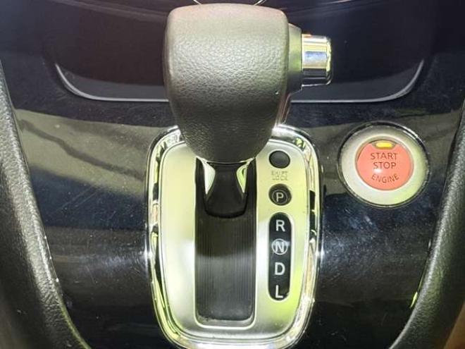 セレナ2.0 ハイウェイスター 4WD　防錆塗装4WDTVナビBカメETCドラレコ後席モニタ 2000