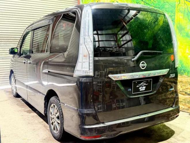 セレナ2.0 ハイウェイスター 4WD　防錆塗装4WDTVナビBカメETCドラレコ後席モニタ 2000