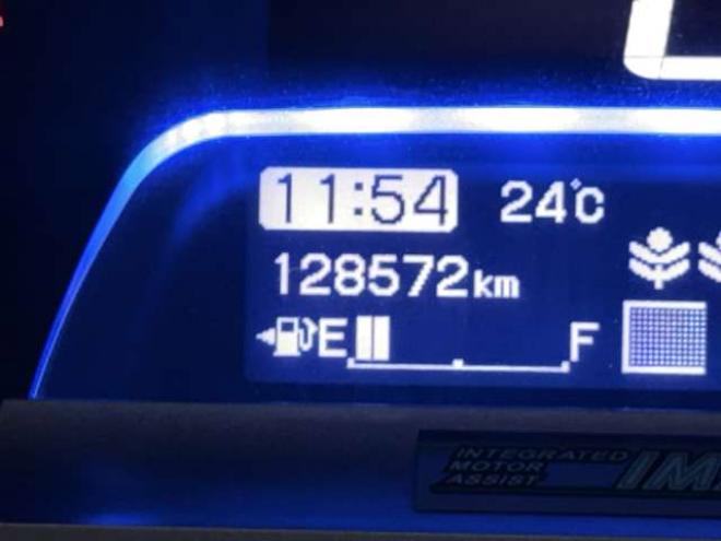 フリードスパイクハイブリッド1.5 ジャストセレクション　防錆塗装4WDTVナビBカメETC 1500