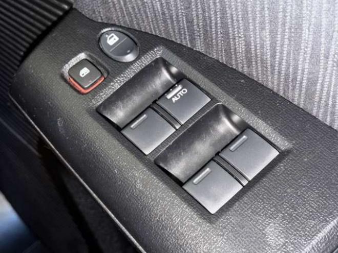 フリードスパイクハイブリッド1.5 ジャストセレクション　防錆塗装4WDTVナビBカメETC 1500