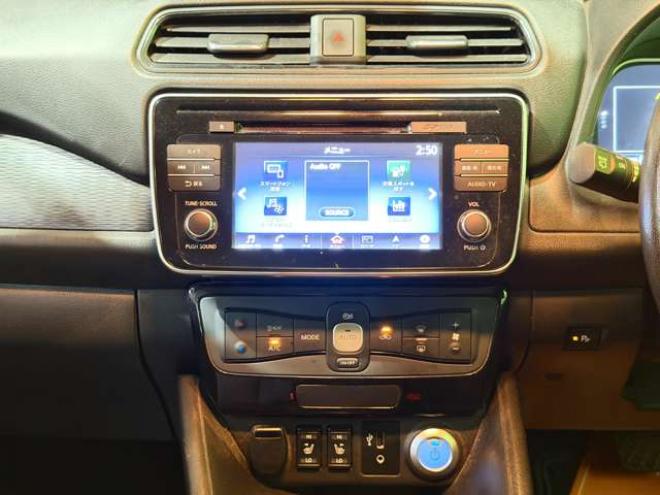 リーフX 10万台記念車　TVBカメ積込タイヤETC 2WD 不明
