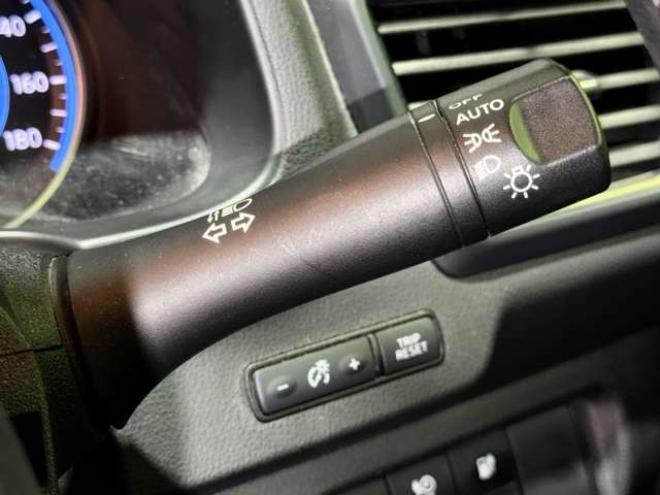 リーフX 10万台記念車　TVBカメ積込タイヤETC 2WD 不明