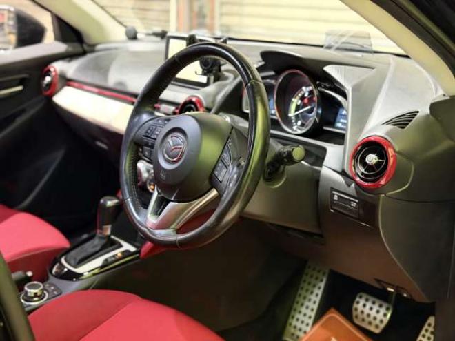 デミオ1.5 XD ミッド センチュリー ディーゼルターボ 4WD　防錆塗装4WDTVナビ 1500