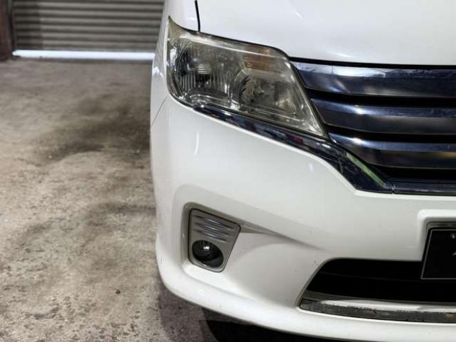 セレナ2.0 ハイウェイスター 4WD　防錆塗装4WDTVナビBカメエンスタ 2000
