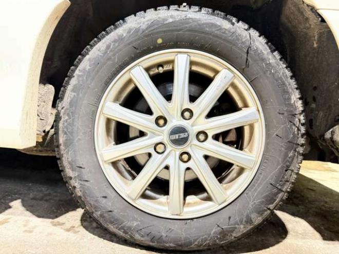 セレナ2.0 ハイウェイスター 4WD　防錆塗装4WDTVナビBカメエンスタ 2000
