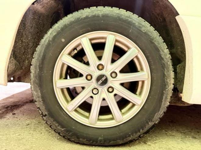 セレナ2.0 ハイウェイスター 4WD　防錆塗装4WDTVナビBカメエンスタ 2000