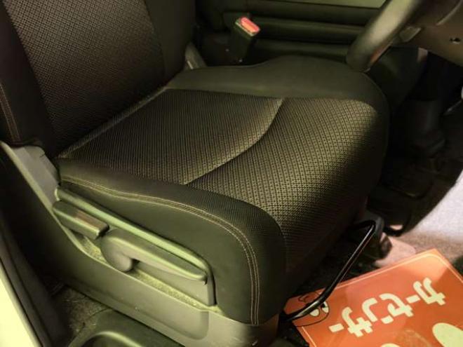 セレナ2.0 ハイウェイスター 4WD　防錆塗装4WDTVナビBカメエンスタ 2000
