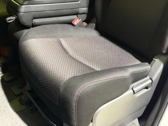 セレナ2.0 ハイウェイスター 4WD　防錆塗装4WDTVナビBカメエンスタ 2000