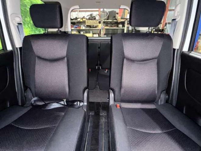 セレナ2.0 ハイウェイスター 4WD　防錆塗装4WDTVナビBカメエンスタ 2000