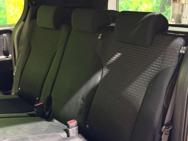 フリードスパイクハイブリッド1.5 ジャストセレクション　防錆塗装キーレスドラレコCD積込タイヤ 2WD 1500