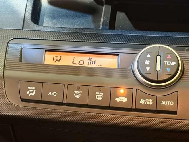 フリードスパイクハイブリッド1.5 ジャストセレクション　防錆塗装キーレスドラレコCD積込タイヤ 2WD 1500