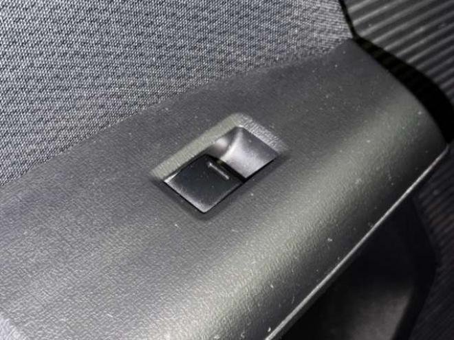 フリードスパイクハイブリッド1.5 ジャストセレクション　防錆塗装キーレスドラレコCD積込タイヤ 2WD 1500