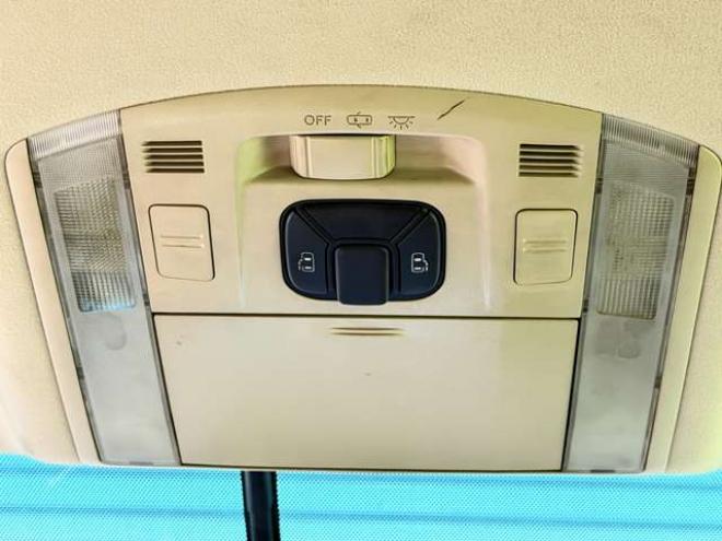 アルファード2.4 240G 4WD　防錆塗装4WDTVナビBカメエンスタ 2400