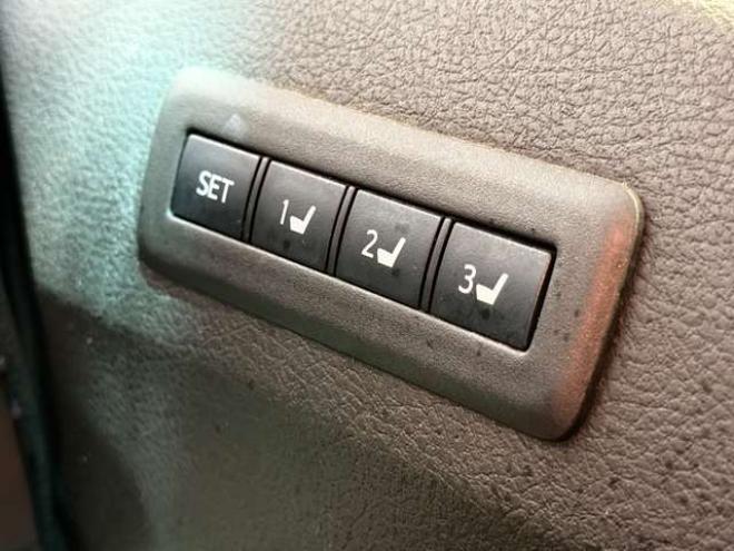 アルファード2.4 240G 4WD　防錆塗装4WDTVナビBカメエンスタ 2400