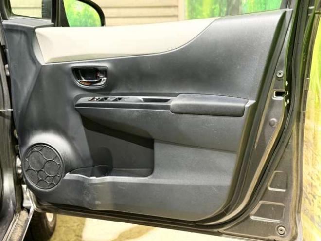 ヴィッツ1.3 U 4WD　防錆塗装4WDスマキーCDETC 1300