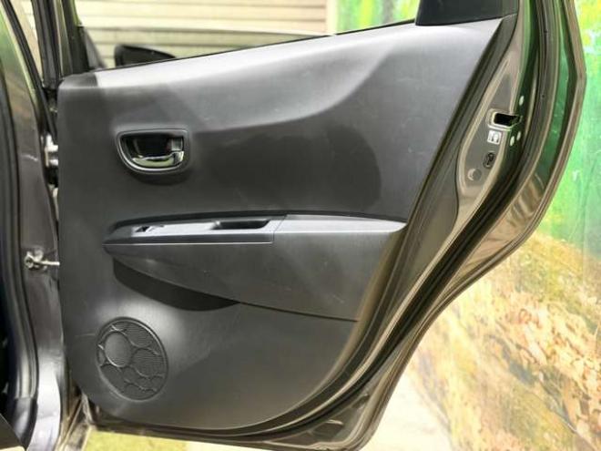 ヴィッツ1.3 U 4WD　防錆塗装4WDスマキーCDETC 1300