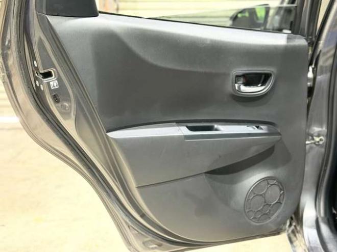 ヴィッツ1.3 U 4WD　防錆塗装4WDスマキーCDETC 1300