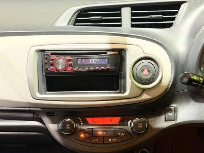 ヴィッツ1.3 U 4WD　防錆塗装4WDスマキーCDETC 1300