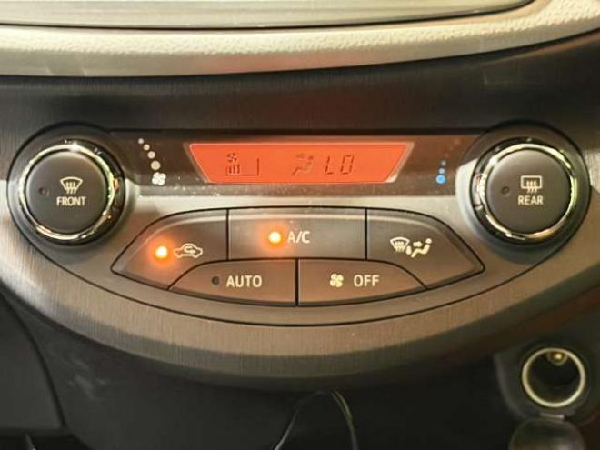 ヴィッツ1.3 U 4WD　防錆塗装4WDスマキーCDETC 1300