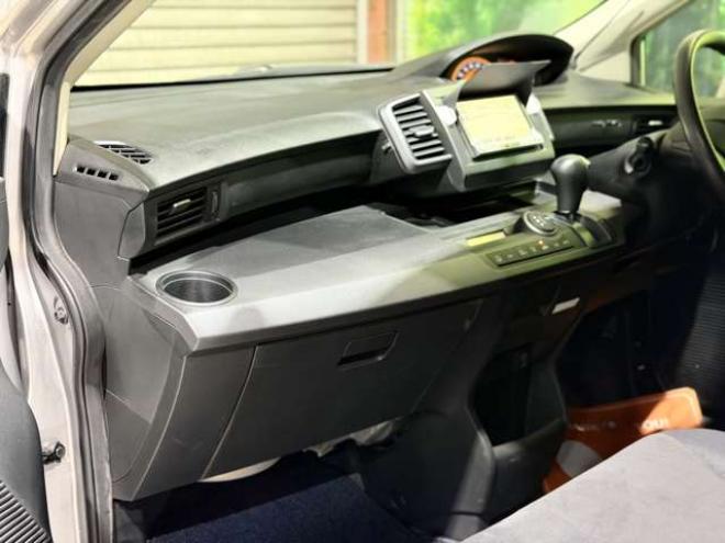 フリード1.5 フレックス ジャストセレクション 4WD　防錆塗装4WDキーレスナビETC 1500