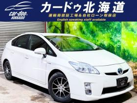 プリウス　1.8 S　防錆塗装TVナビ積込タイヤ 2WD 1800