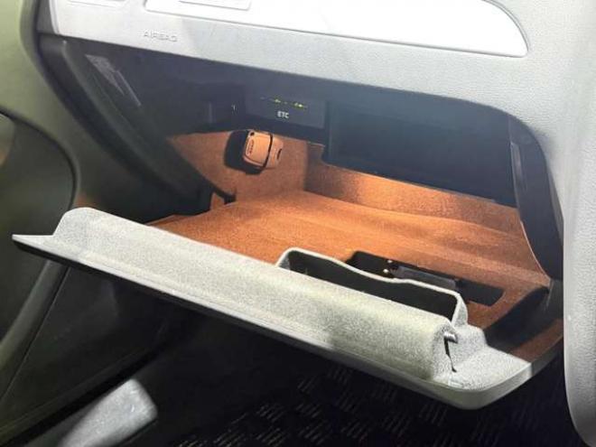 アウディA4アバント 2.0 TFSI クワトロ Sラインパッケージ 4WD　防錆塗装4WDTVナビBカメETC 正規輸入車 2000