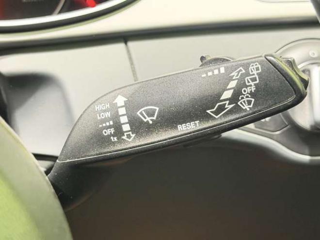 アウディA4アバント 2.0 TFSI クワトロ Sラインパッケージ 4WD　防錆塗装4WDTVナビBカメETC 正規輸入車 2000