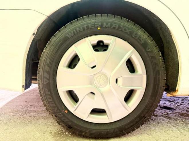 フィットシャトルハイブリッド1.3 C　防錆塗装キーレスCDポータブルTV積込タイヤ 2WD 1300
