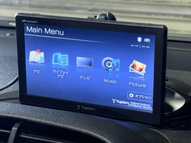 フィットシャトルハイブリッド1.3 C　防錆塗装キーレスCDポータブルTV積込タイヤ 2WD 1300