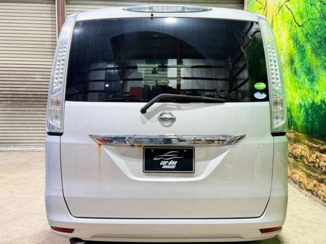 セレナ2.0 20X Vセレクション+Safety 4WD　防錆塗装4WDTVナビETCドラレコ積込タイヤ 2000