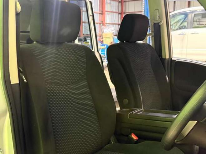 セレナ2.0 20X Vセレクション+Safety 4WD　防錆塗装4WDTVナビETCドラレコ積込タイヤ 2000