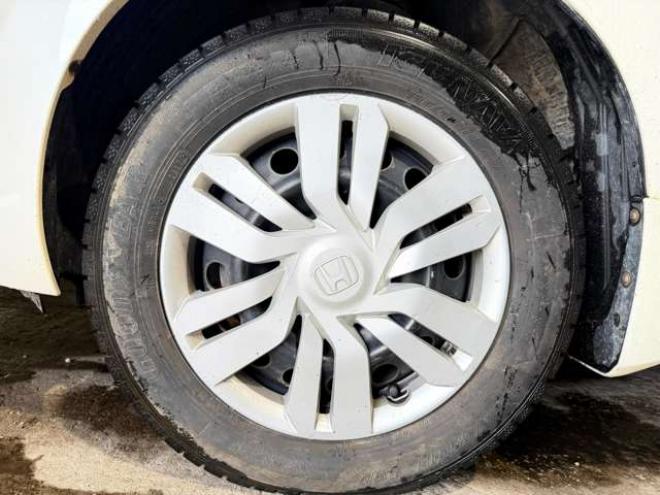 フィット1.3 13G Fパッケージ 4WD　防錆塗装4WDスマキー 1300