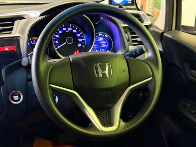 フィット1.3 13G Fパッケージ 4WD　防錆塗装4WDスマキー 1300