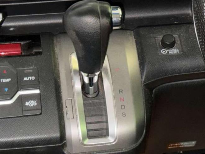 ステップワゴン2.0 スパーダ Z 4WD　防錆塗装4WDTVナビBカメETC 2000