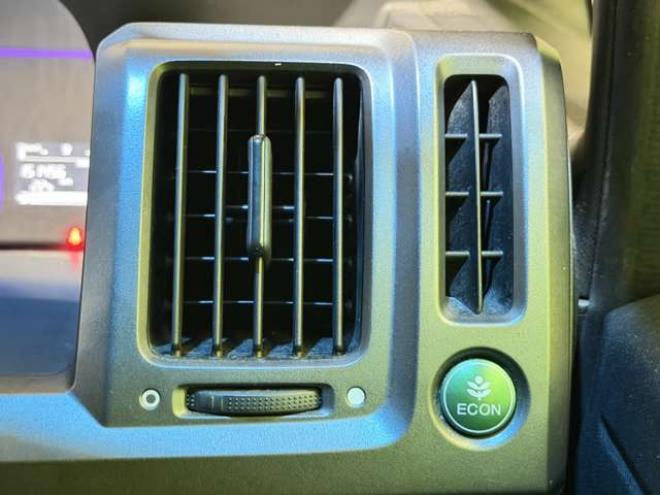 ステップワゴン2.0 スパーダ Z 4WD　防錆塗装4WDTVナビBカメETC 2000