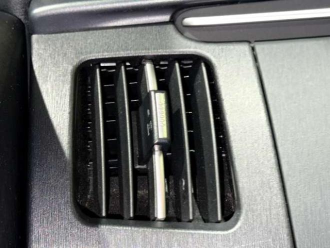 プリウス1.8 S　防錆塗装TVナビBカメETC 2WD 1800
