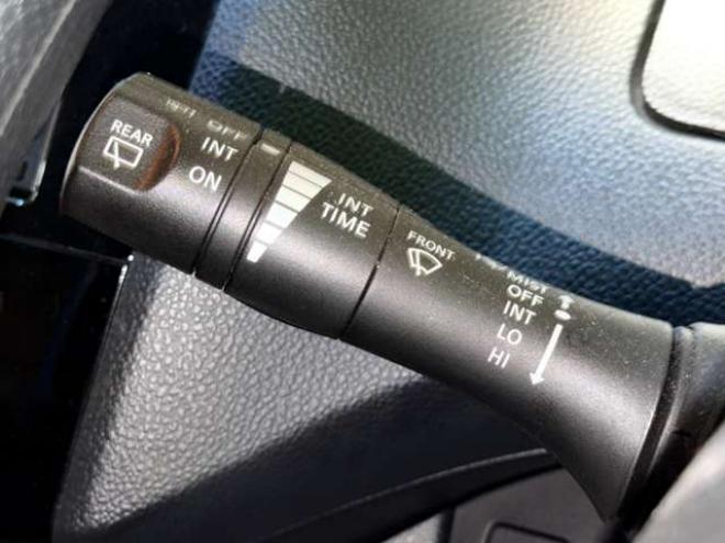 セレナ2.0 20S 4WD　防錆塗装4WDTVナビBカメエンスタETC 2000
